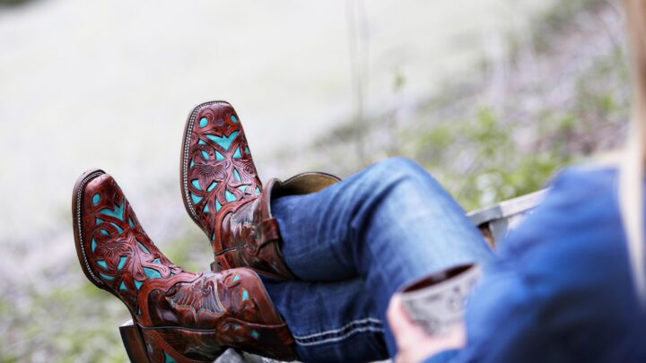 La botas cowboy para mujer son una tendencia que no pasa de moda