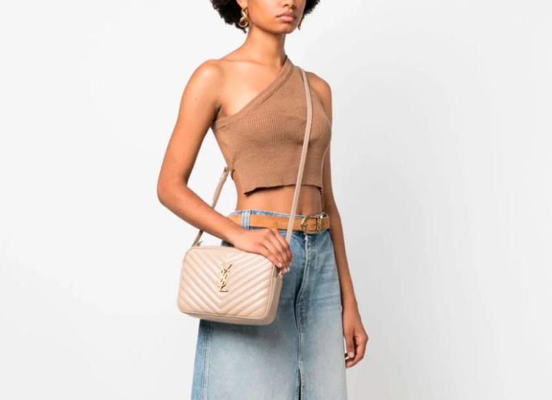 Bolsos de lujo para tu día a día: la elegancia de un Yves Saint Laurent